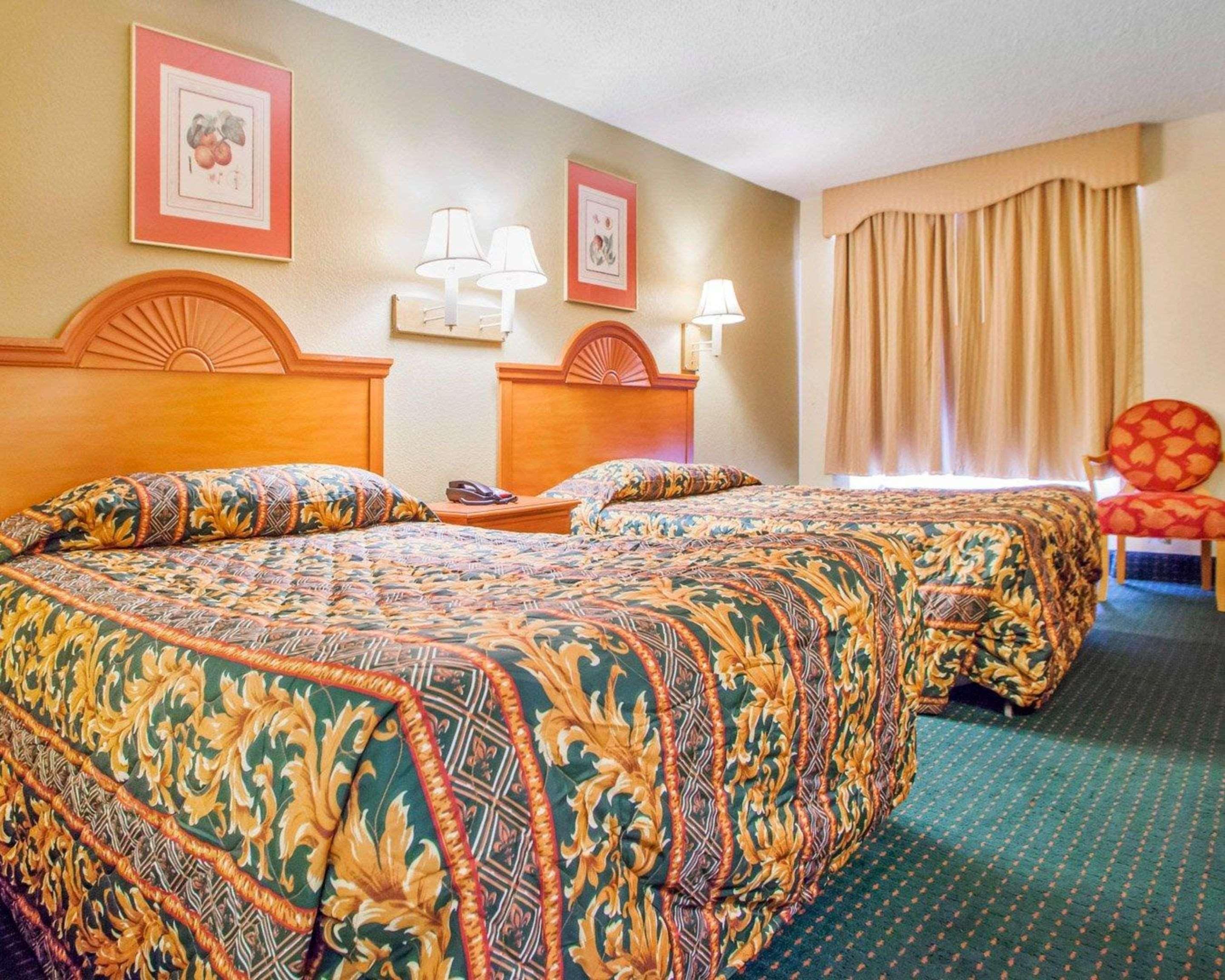 Rodeway Inn Mount Laurel Hwy 73 Bagian luar foto