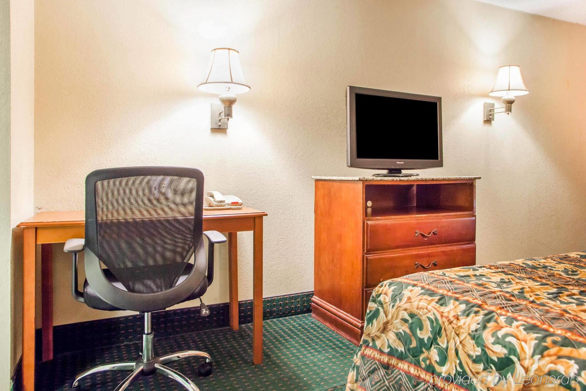 Rodeway Inn Mount Laurel Hwy 73 Bagian luar foto